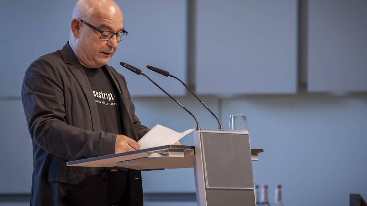Klaus Kastberger in Aktion, im Dienste der Literatur. 