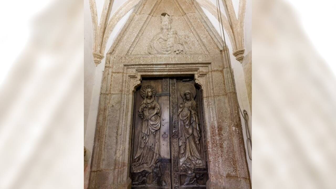 Ein Prachtportal.   Ein Prachtportal.