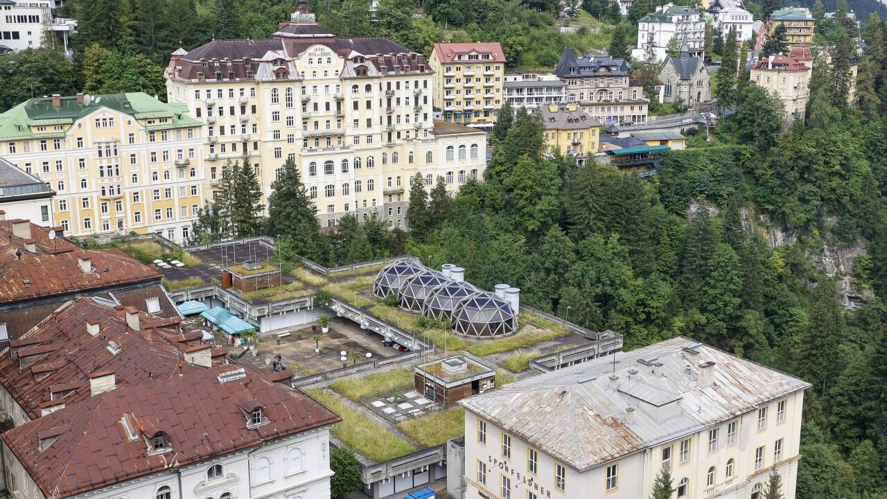Das Grandhotel Straubinger in Badgastein wurde gerade eröffnet. Der Gebäudekomplex wurde für über 100 Mill. Euro generalsaniert. Ein Kraftakt für den Eigentümer, die Münchner Hirmer-Gruppe.  