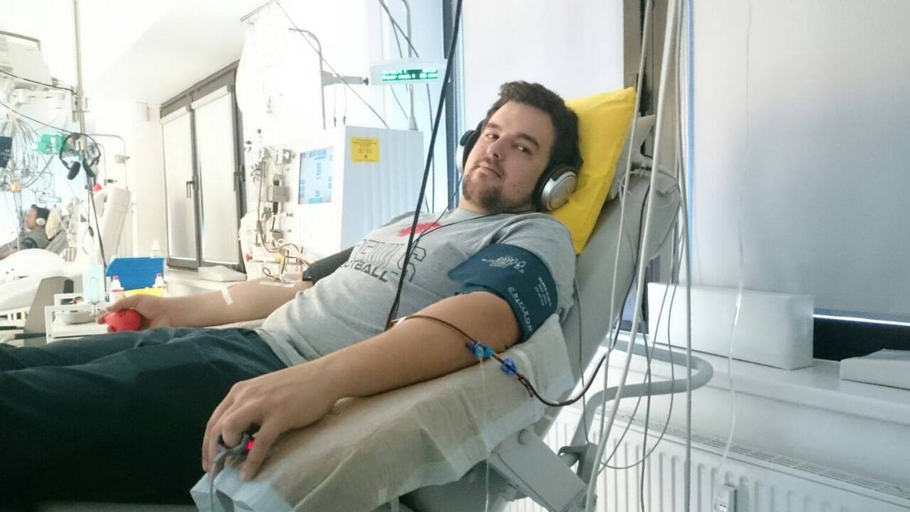 Michael Daxbacher spendete Stammzellen. Michael Daxbacher spendete Stammzellen.