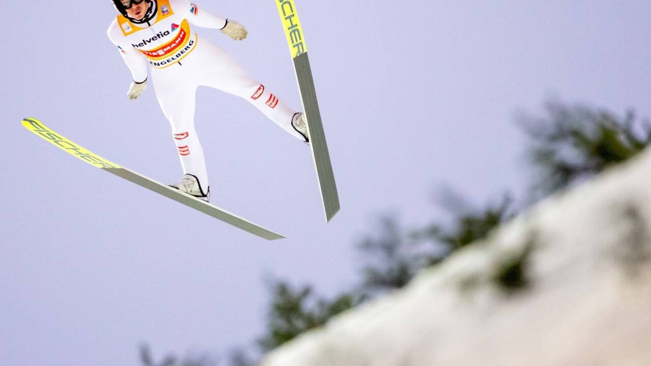 Oben: ÖSV-Hoffnungsträger Stefan Kraft. 