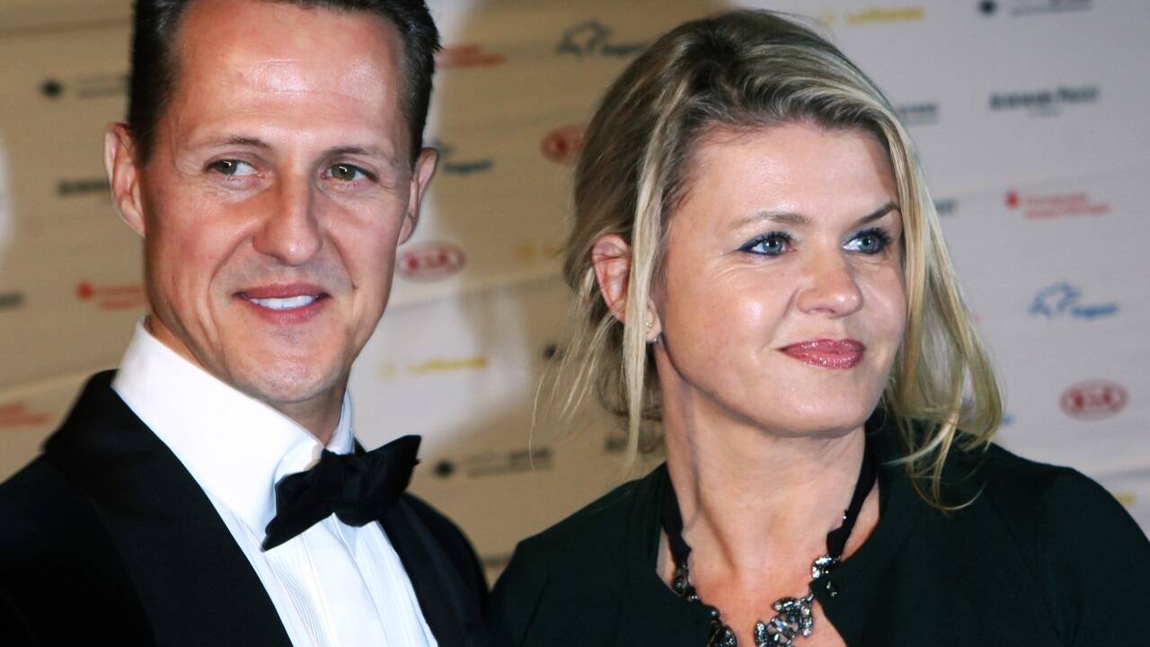 Schumacher mit seiner Frau Corinna. 