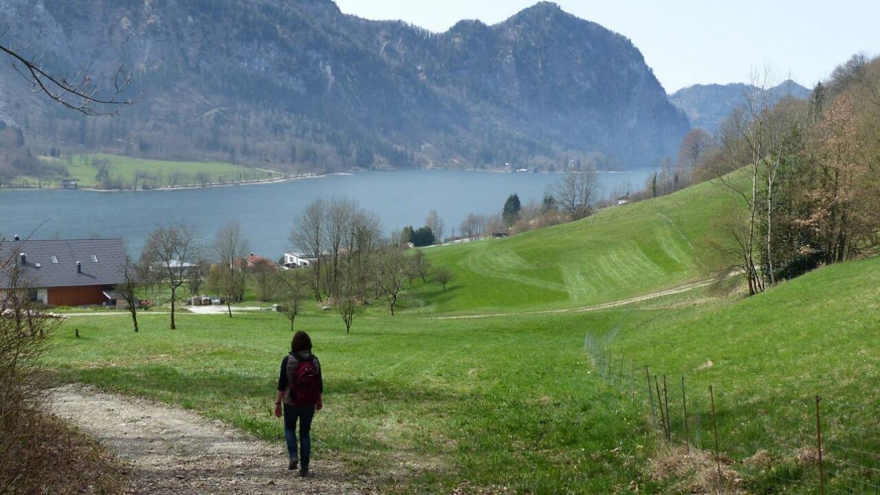 Weg zwischen zwei Seen Weg zwischen zwei Seen
