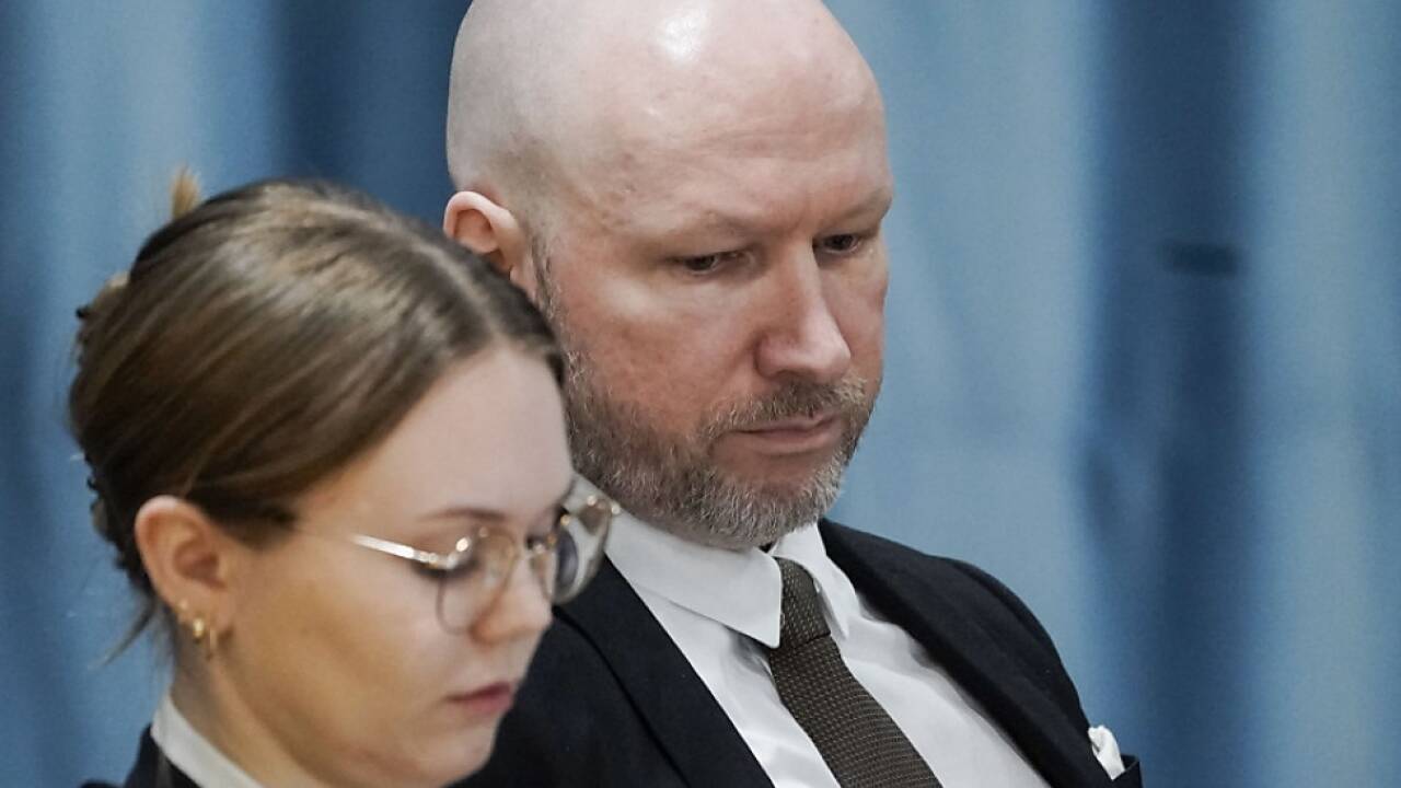 Rechtsterrorist fühlt er sich in seinen Menschenrechten verletzt  Rechtsterrorist fühlt er sich in seinen Menschenrechten verletzt