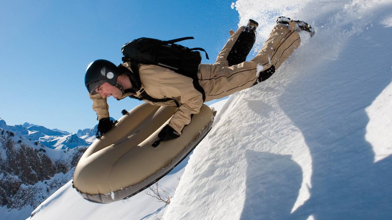 Airboard: Einfach den Schlitten aufblasen und auf geht’s. 