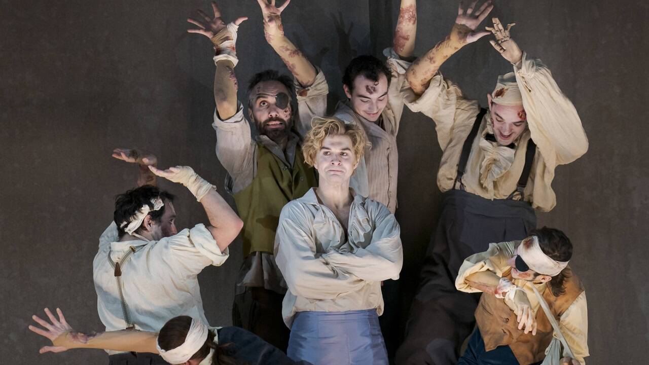 Bilder zu Lydia Steiers „Candide“-Inszenierung im Theater an der Wien 