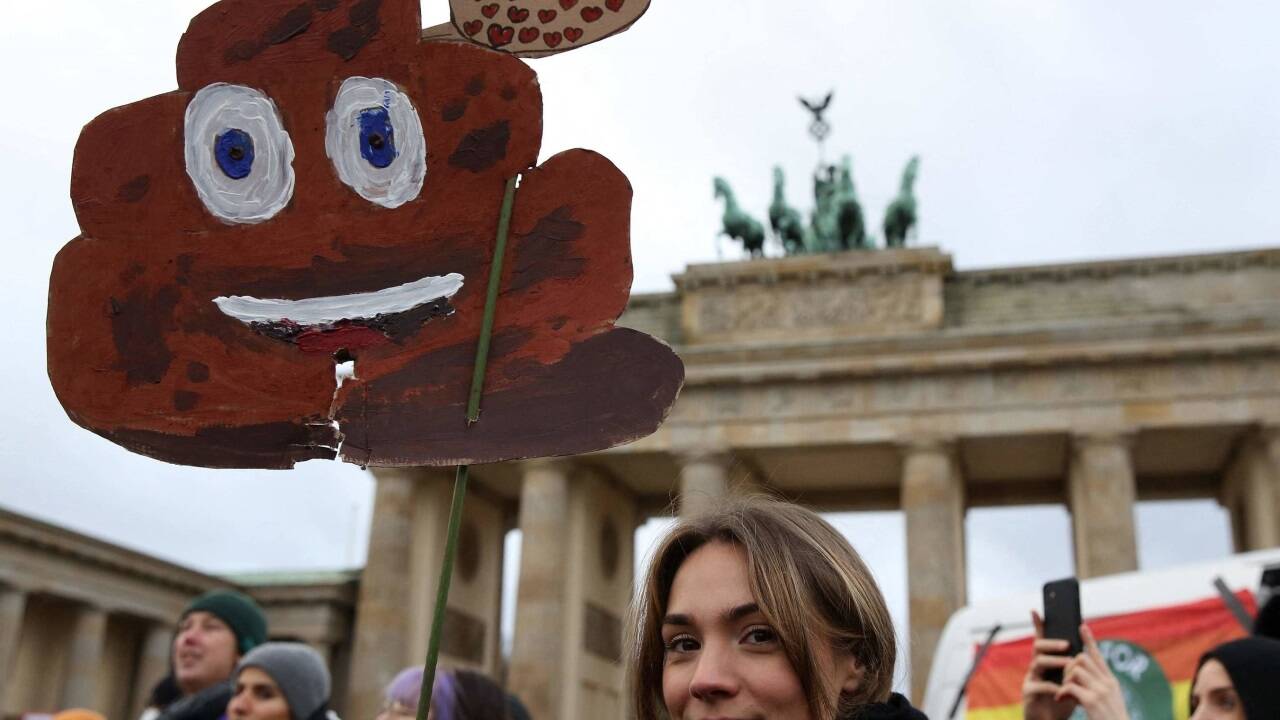 Essen, Rostock, Leipzig, Bremen, Berlin, Hamburg – die Demonstrationen gegen Rechtsextremismus reißen nicht ab und gehen auch am Wochenende vielerorts weiter. 