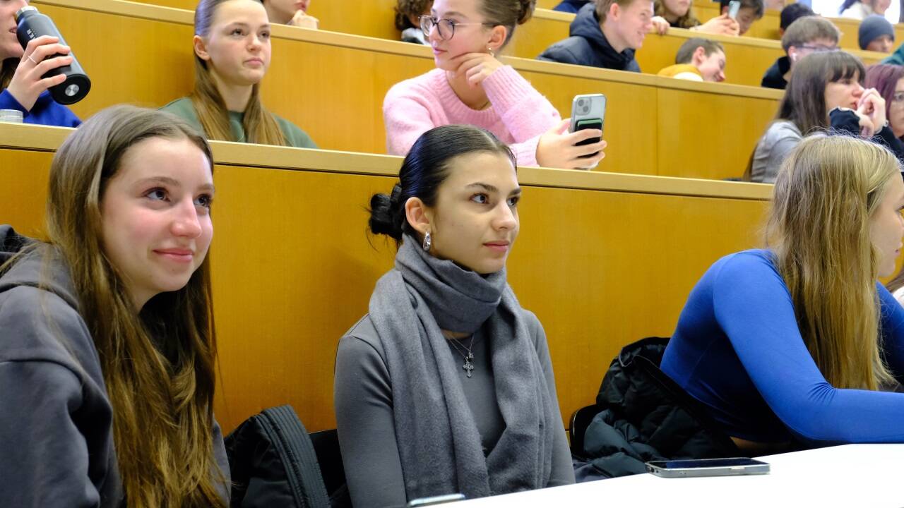 Salzburger Schülerinnen und Schüler zu Gast an der Naturwissenschaftlichen Fakultät der Universität Salzburg.  