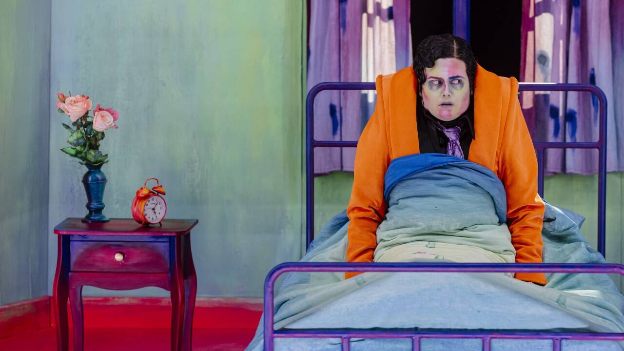 Paulina Alpen als Gregor Samsa 
