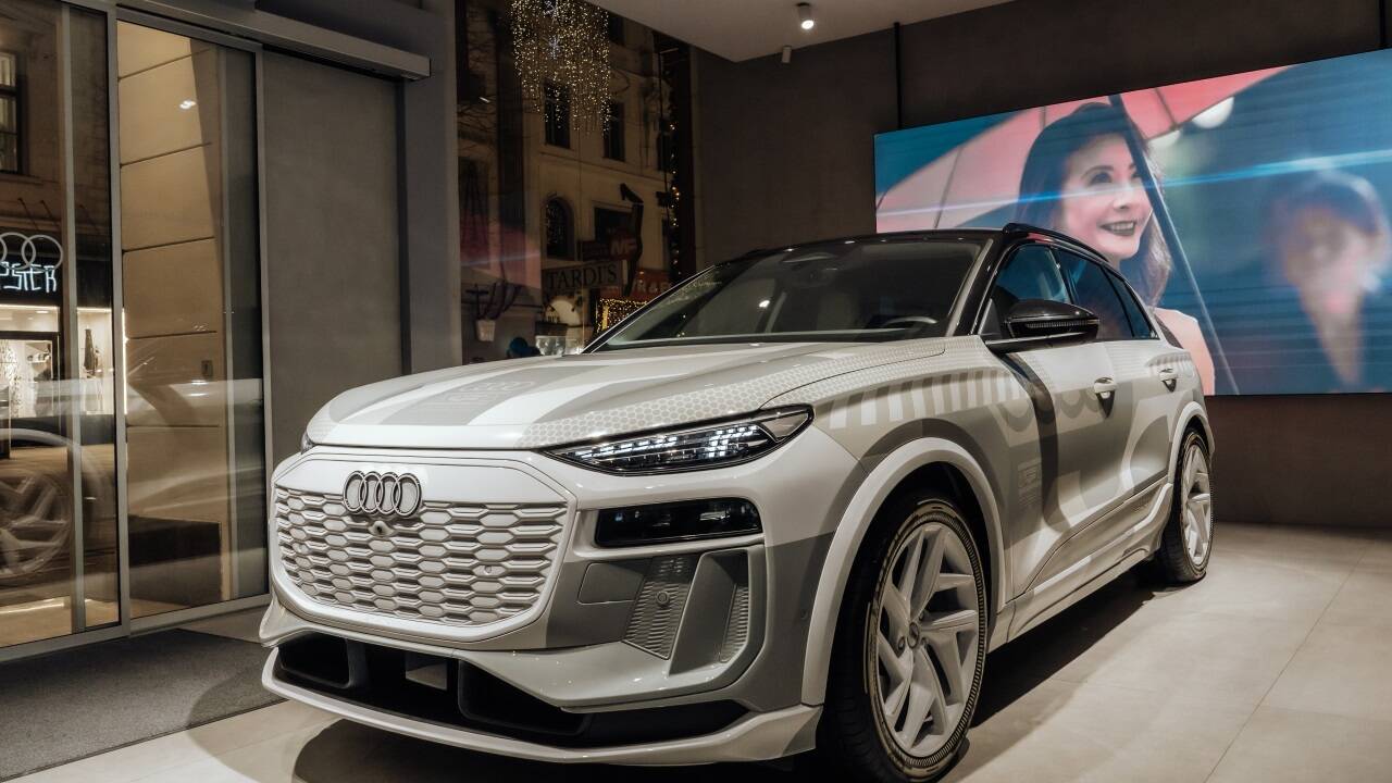 Österreich-Premiere in Wien: Der Audi Q6 e-tron kommt schon im ersten Quartal 2024 auf den Markt.  