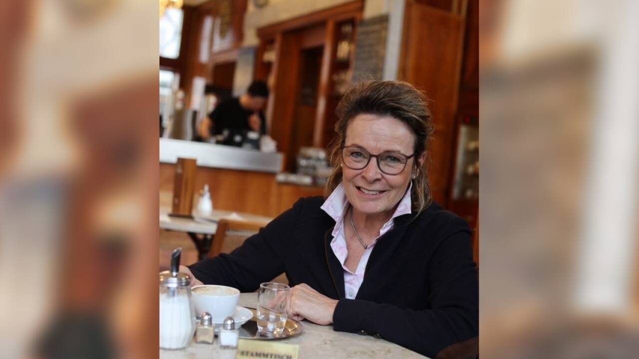 Susanne Czepl-Zrost im Café Bazar. Susanne Czepl-Zrost im Café Bazar.