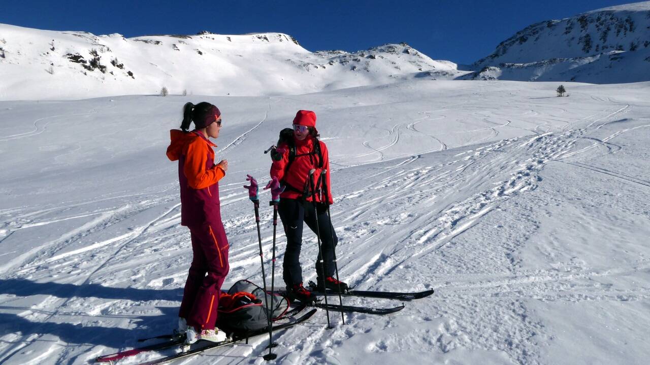 Die Bockhartscharte wird rechts vom Seekopf (2413 m) begrenzt. <br /> 