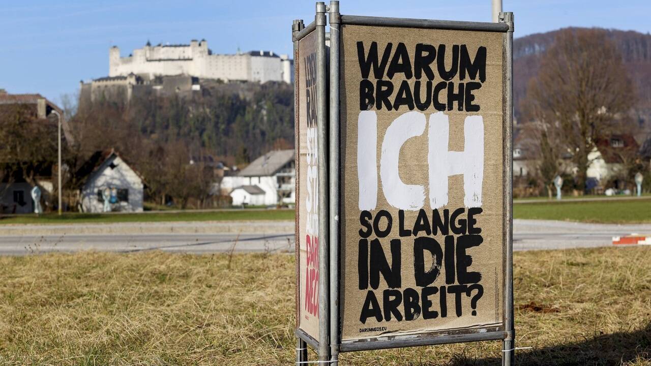 Wahlplakate für den Gemeinderats- und Bürgermeisterwahlkampf 2024 in der Landeshauptstadt.  
