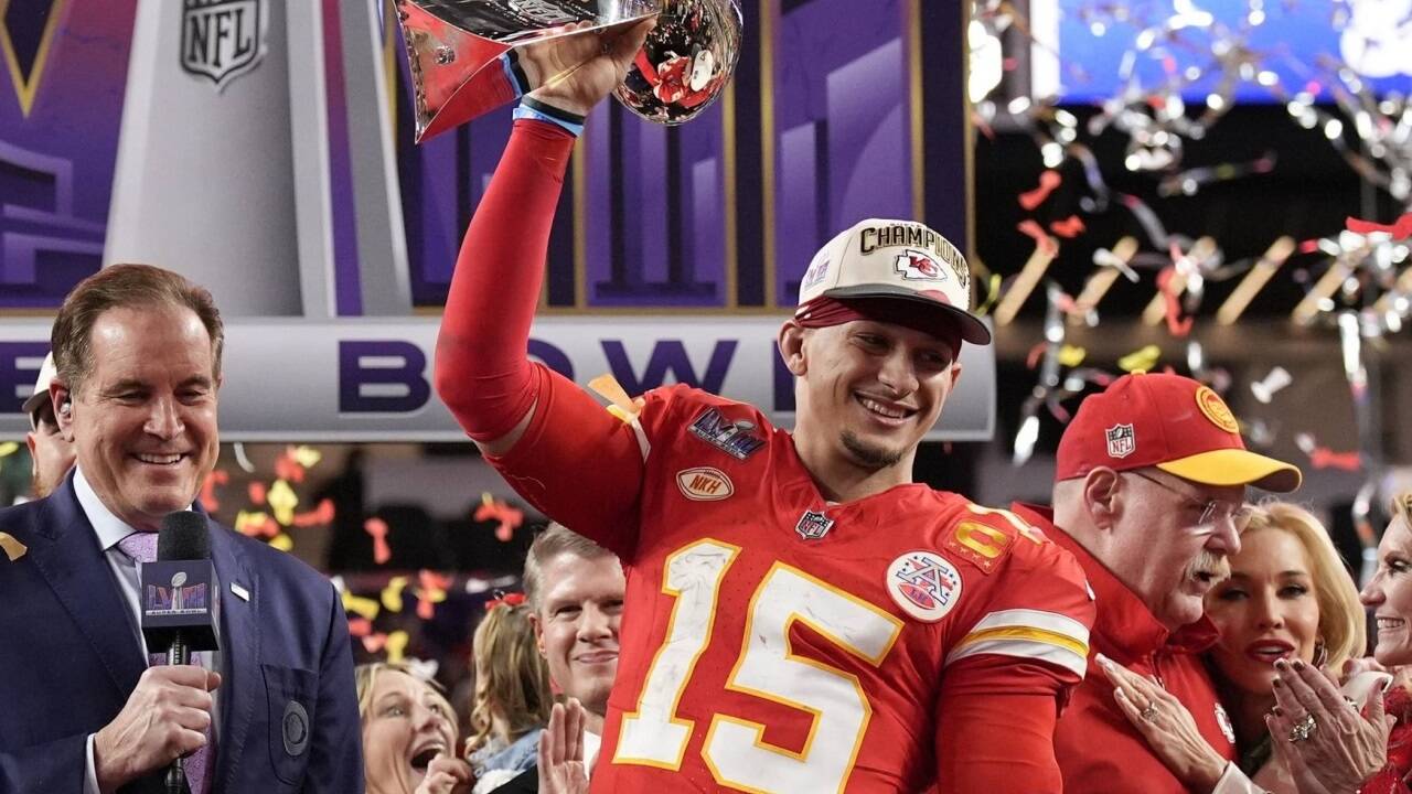 Patrick Mahomes gewann wieder die Vince Lombardi Trophy. 