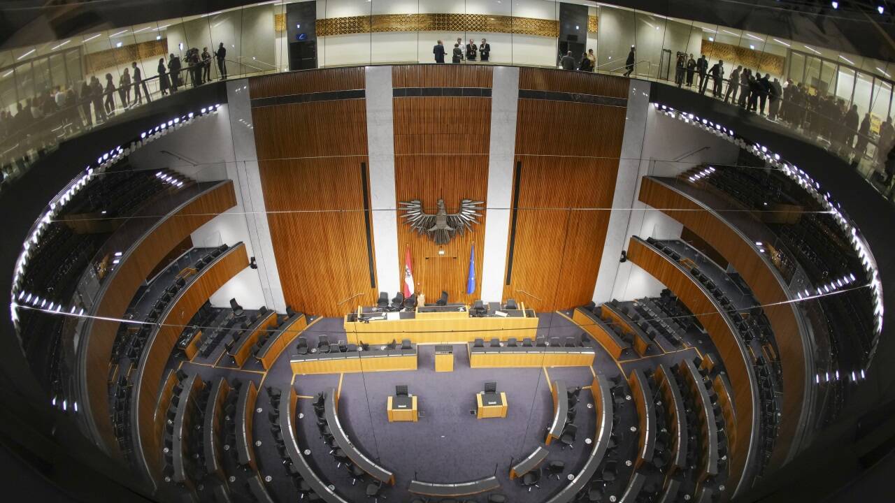 Der Nationalrat wird bei der nächsten Regierungsbildung Vernunft, Augenmaß und Verantwortungsbewusstsein unter Beweis stellen müssen. Der Nationalrat wird bei der nächsten Regierungsbildung Vernunft, Augenmaß und Verantwortungsbewusstsein unter Beweis stellen müssen.