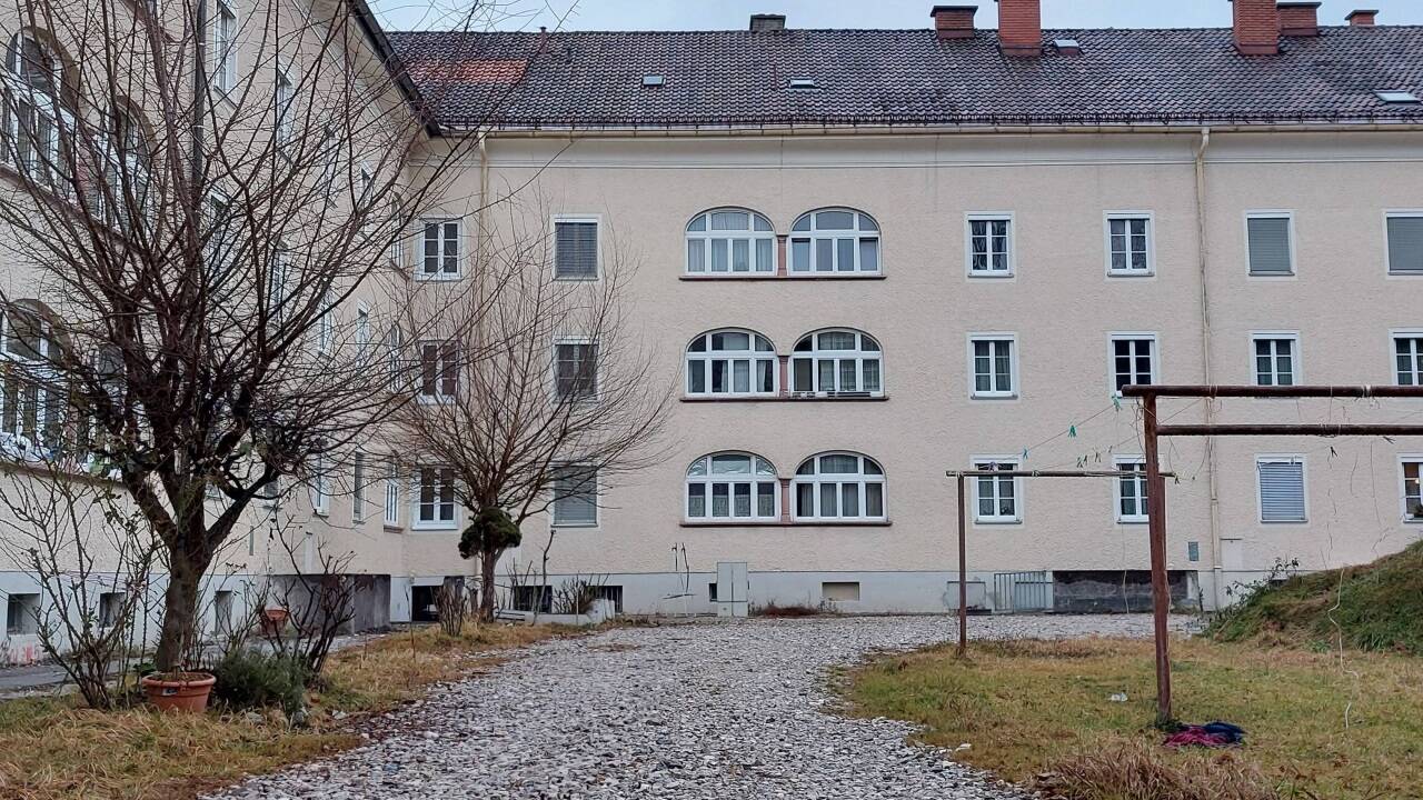 Der Lehener Vierkanter ist zum Symbol für den Zustand in der Wohnbaupolitik der Stadt geworden. Nun entstehen 28 Wohneinheiten im Dachgeschoß. 