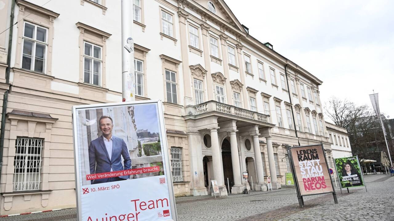 In der Landeshauptstadt ist der Wahlkampf nicht zu übersehen.  