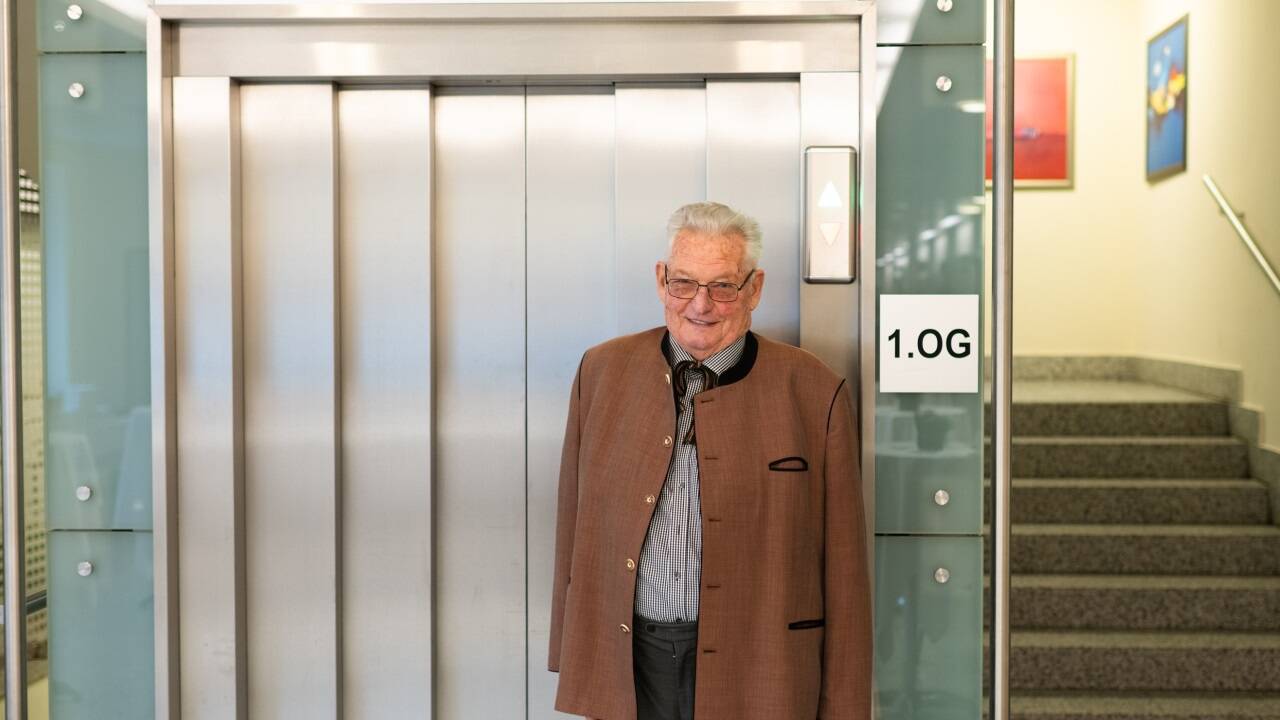 Josef Wilfing im Unfallkrankenhaus am Rehrlplatz. Er war der erste Patient – der vor 70 Jahren angemeldet wurde.  