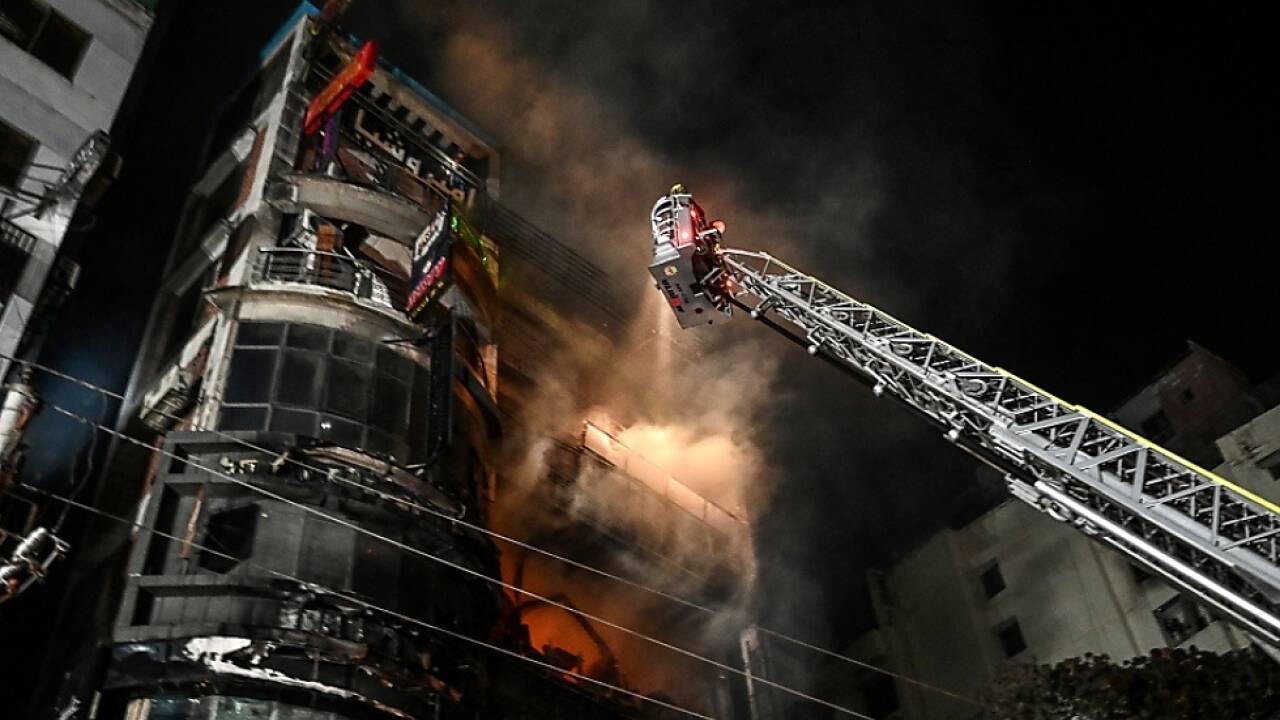 Brand breitete sich rasch auf die oberen Stockwerke aus 