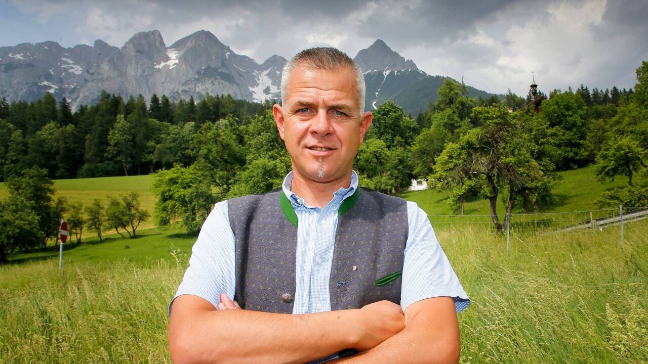Bernhard Weiß ist ÖVP-Bürgermeister von Pfarrwerfen und ein möglicher Kandidat für das Präsidentenamt im Salzburger Gemeindeverband. Bernhard Weiß ist ÖVP-Bürgermeister von Pfarrwerfen und ein möglicher Kandidat für das Präsidentenamt im Salzburger Gemeindeverband.