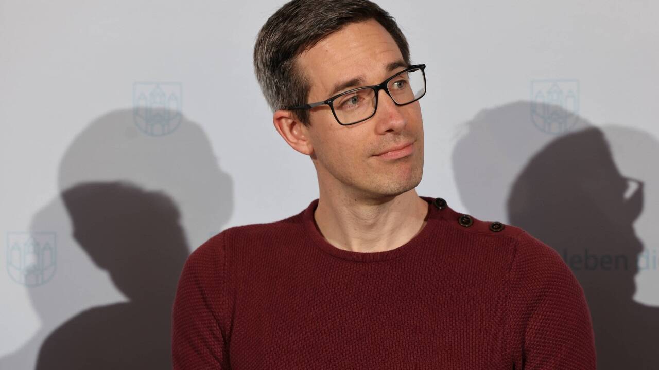 KPÖ-plus-Chef Kay-Michael Dankl hat für die Stadtpartei in Salzburg künftig mehr Budget zur Verfügung. 