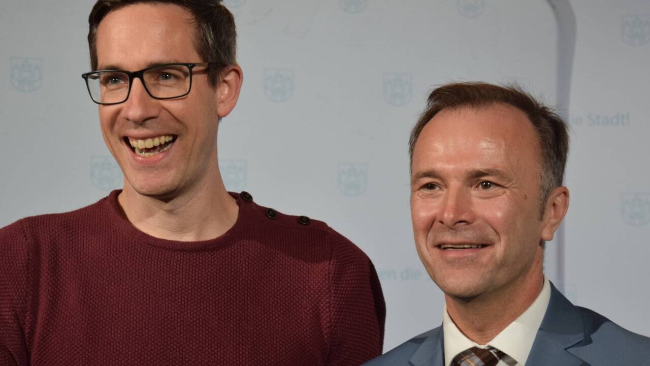 Kay-Michael Dankl (KPÖ plus) und Bernhard Auinger (SPÖ) duellieren sich am Palmsonntag, 24. März, um den Bürgermeistersessel.  