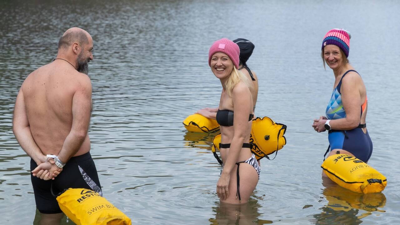 Bilder vom Eisbaden im Hintersee.   Bilder vom Eisbaden im Hintersee.