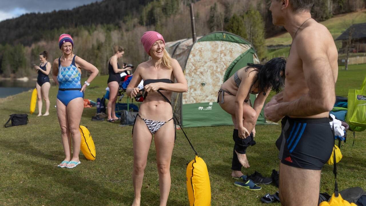 Bilder vom Eisbaden im Hintersee.   Bilder vom Eisbaden im Hintersee.