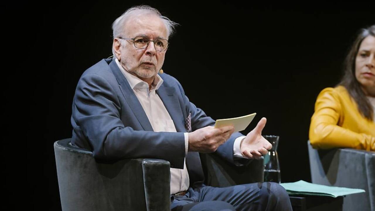 Rathkolb präsentierte Studie im Burgtheater 