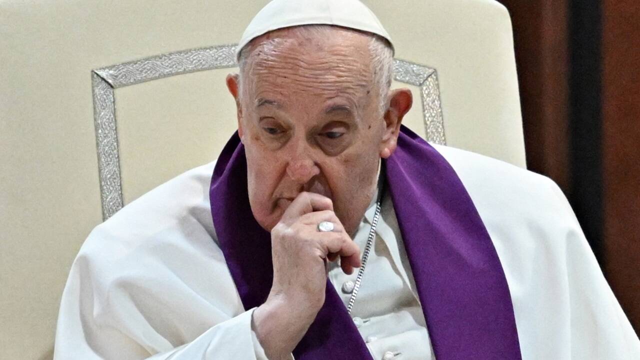Papst Franziskus (87) blickt in einem neuen Interviewbuch auf sein bisheriges Leben zurück.  Papst Franziskus (87) blickt in einem neuen Interviewbuch auf sein bisheriges Leben zurück.
