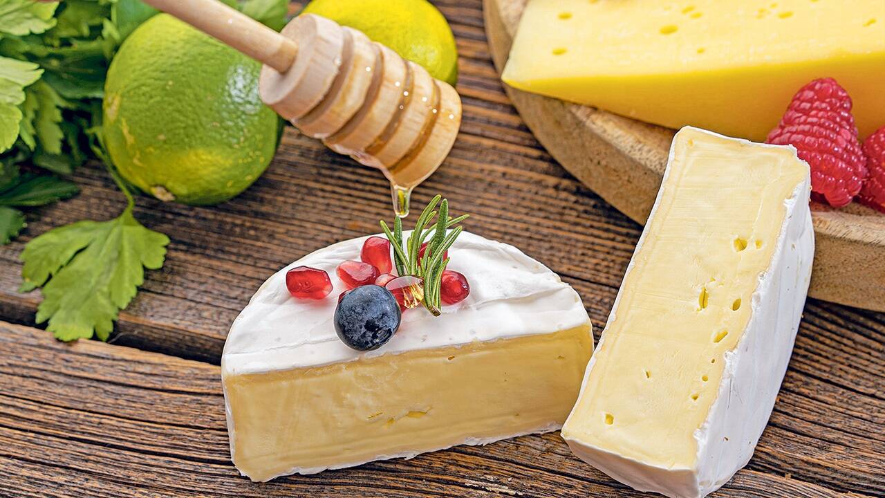 Weichkäse und Tirol passen zusammen wie Camembert und Honig. Die Erzeugnisse von Markus und Thomas Ehammer sind unter anderem im Großhandel und Lebensmitteleinzelhandel gelistet. 