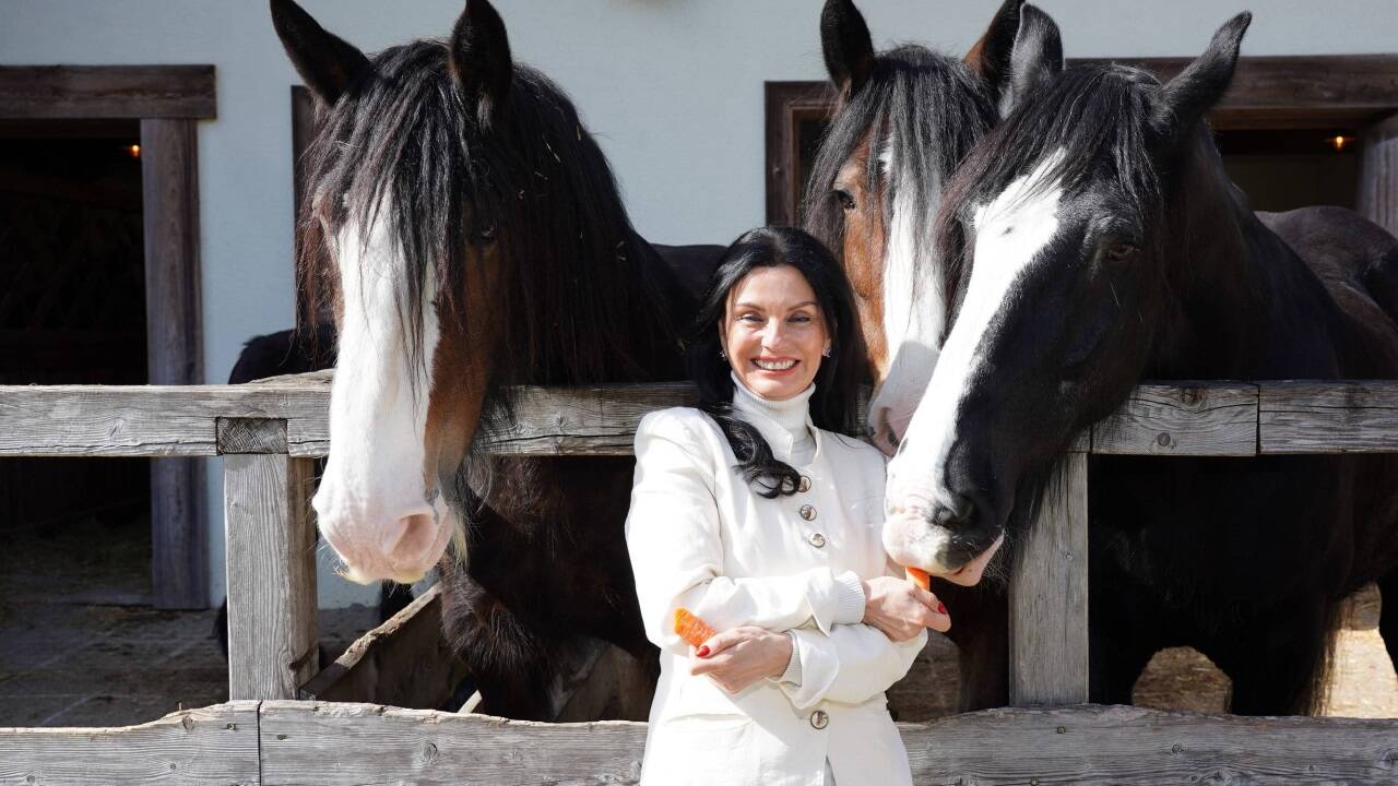 Sonja Klima ist Gut Aiderbichl-Botschafterin und setzt sich seit Jahren für den Tierschutz ein. 