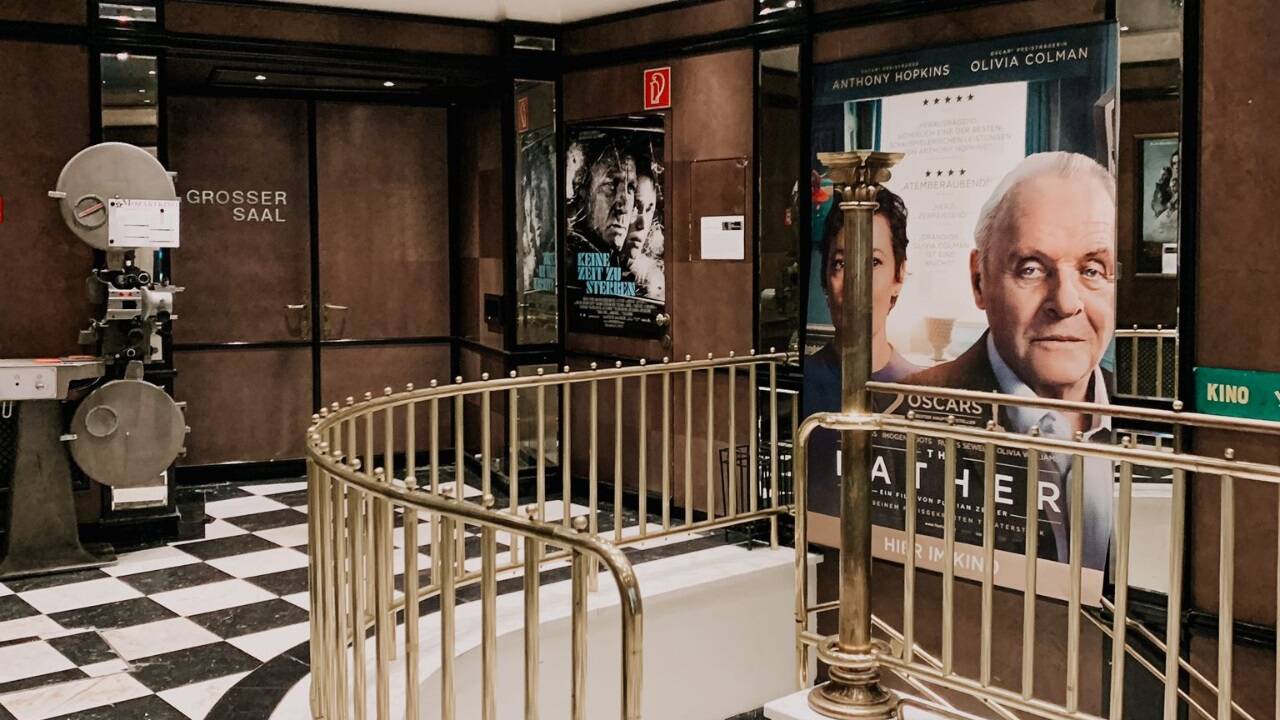 SN-Kinodienstag: SN-Card-Inhaber können an jedem SN-Kinodienstag günstiger die Filme im Mozartkino genießen. 