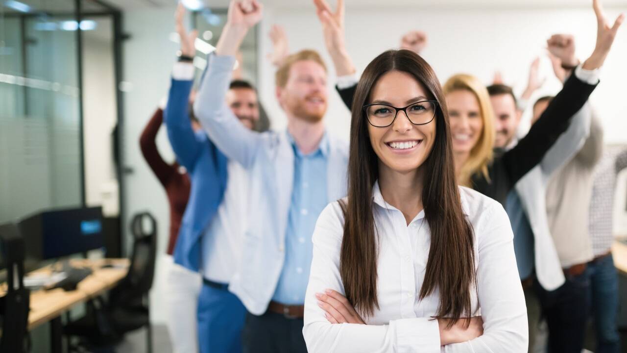 Führungskräfte agieren als Vorbilder für ihre Mitarbeitenden, eine gesunde Selbstführung ist für sie daher entscheidend. 