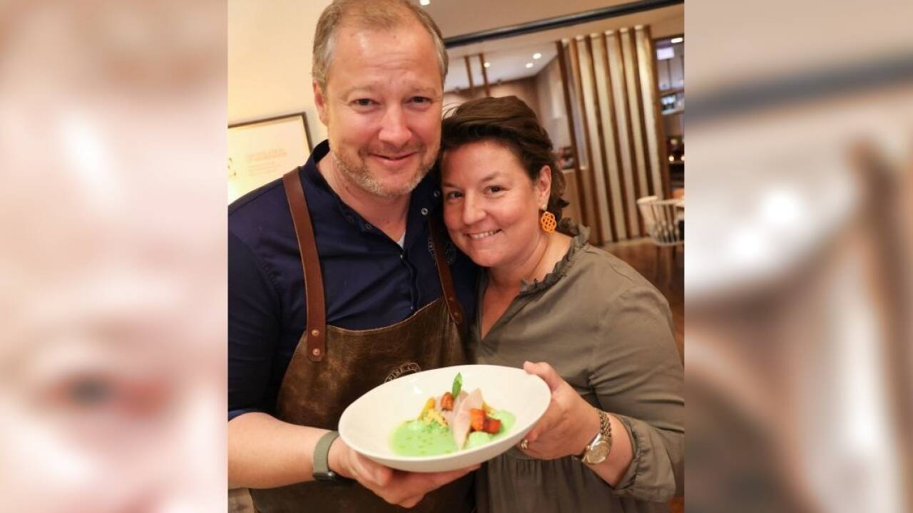Andreas Döllerer landete in der Wertung der Gastronomen (Chef-Frage) auf Platz vier unter Österreichs besten Küchenchefs, seine Frau Christl Döllerer ist Nummer drei der besten Gastgeber. 