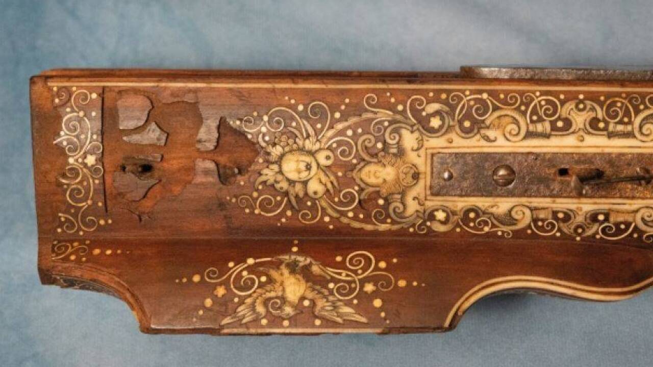 Detailansichten von Waffen aus dem Privatbesitz von Prinz Eugen. 