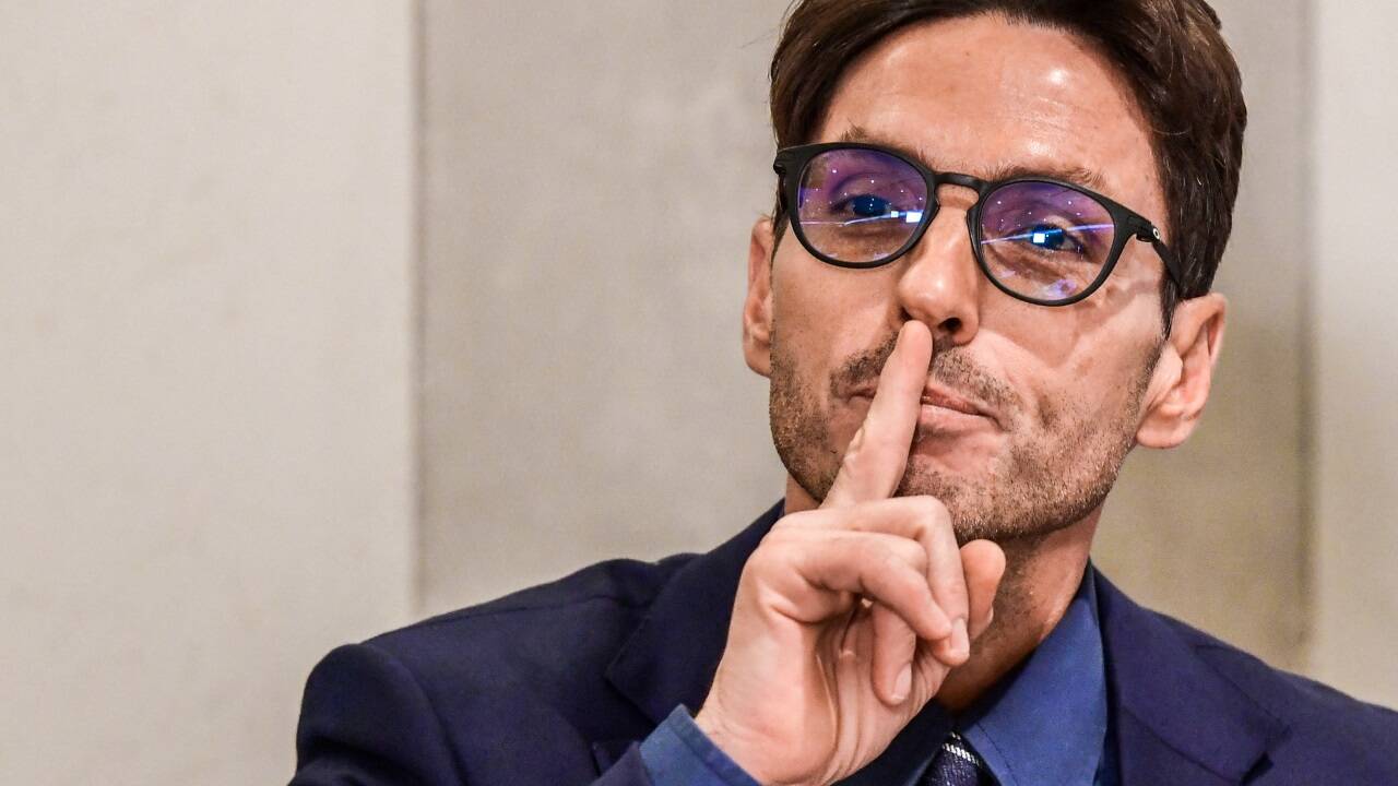 ... sein Sohn sein Erbe weiterführen – vielleicht auch politisch. ... sein Sohn sein Erbe weiterführen – vielleicht auch politisch.