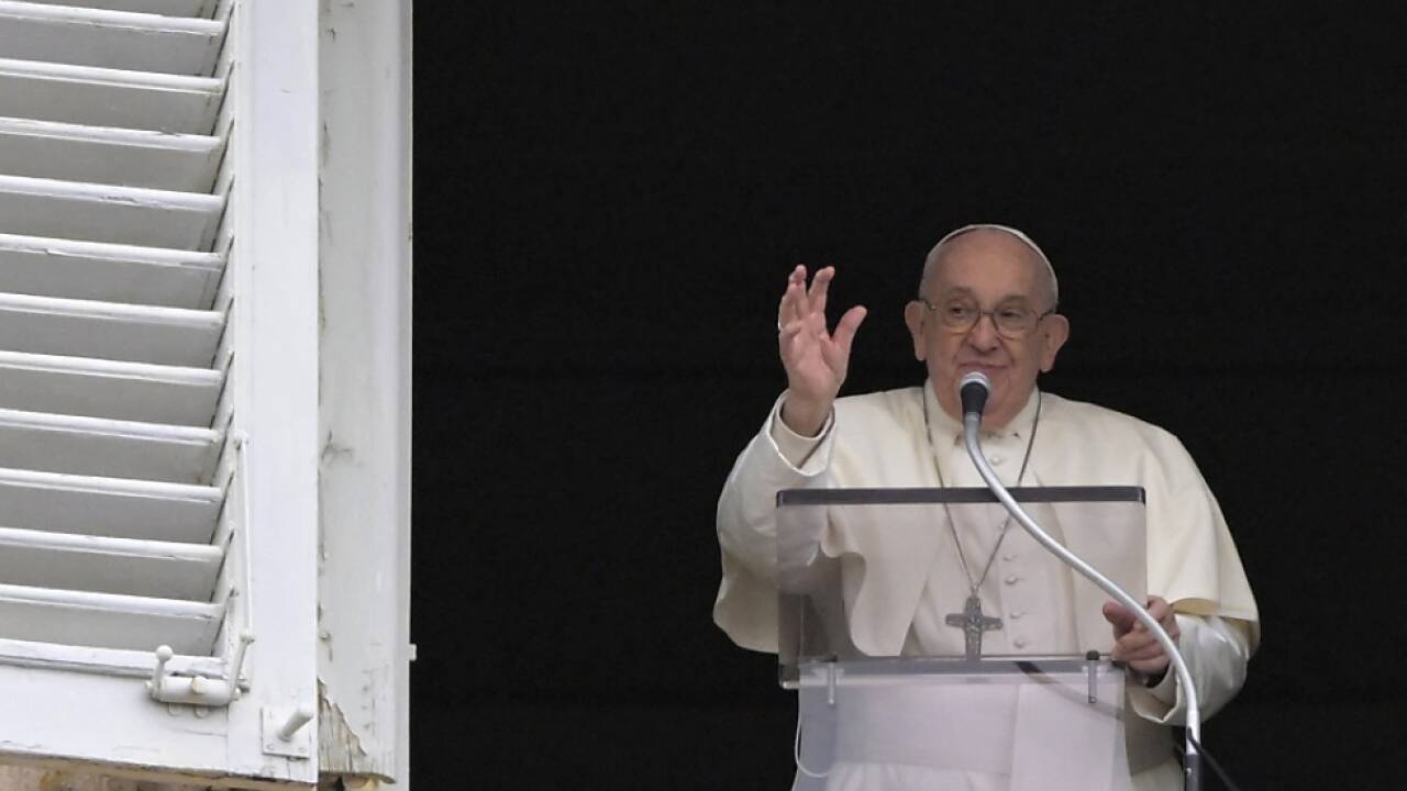 Hut ab vor der Forderung des Papstes. Die Kirche hätte da auch was zu tun.  
