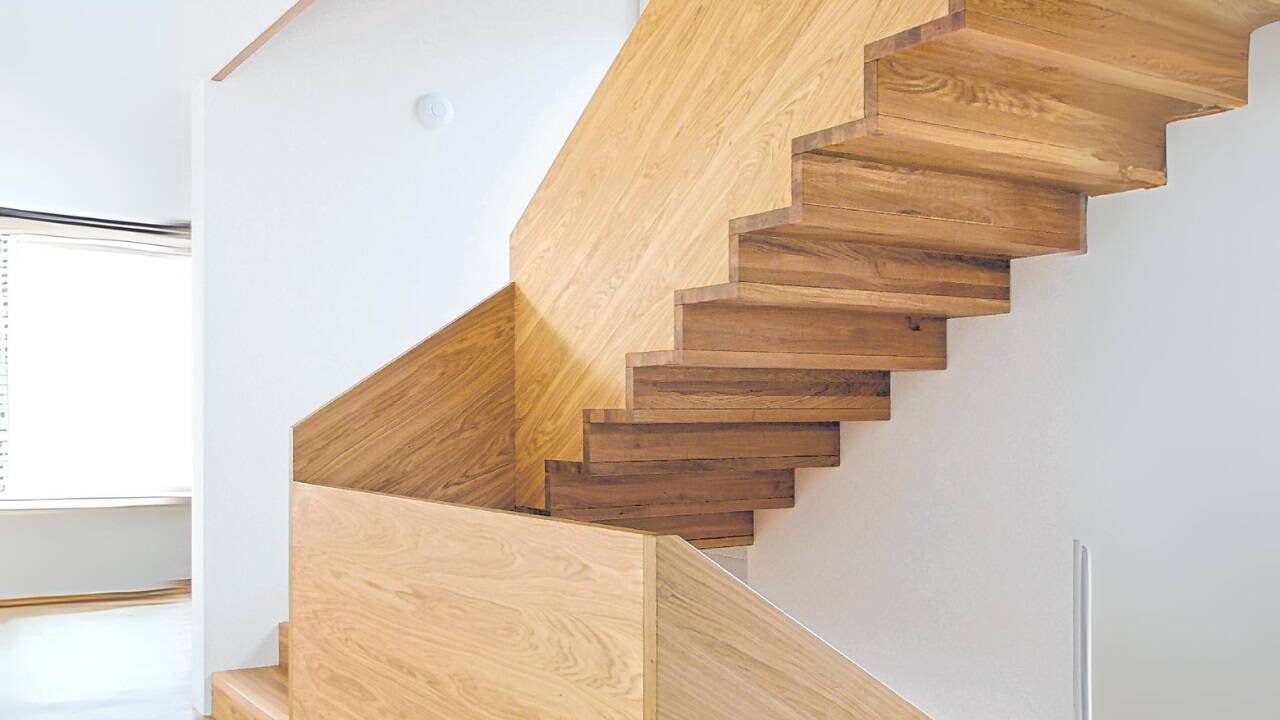 Sieger beim Salzburger Tischlerpreis 2024: Faltwerktreppe „Linea“ von Wieland.  