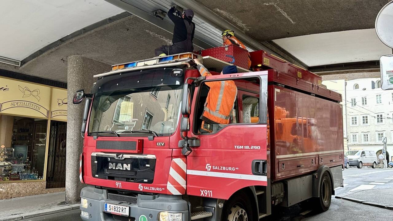 Mit Hochdruck wurde an der Behebung des Schadens gearbeitet.  