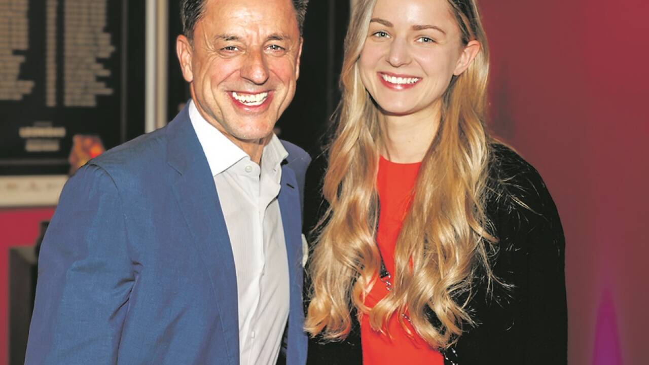  Christoph Bründl (Geschäftsführer Bründl Sports) mit Tochter Paula. 