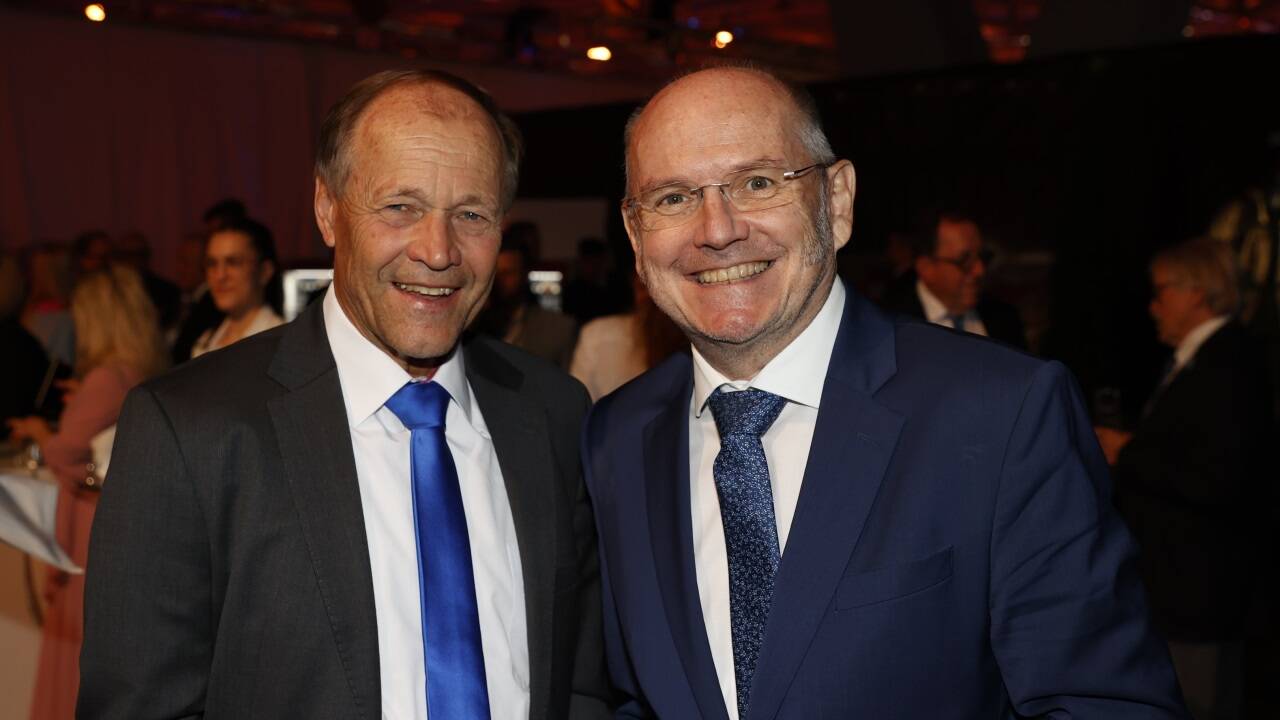 Genossen den Abend: Wolfgang Becker (Ex-Geschäftsführer ULSZ Rif) und Ferdinand Wegscheider (Intendant bei ServusTV). 