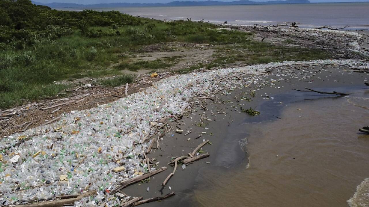 Laut Studie Mehrheit des Plastikmülls in den Ozeanen 