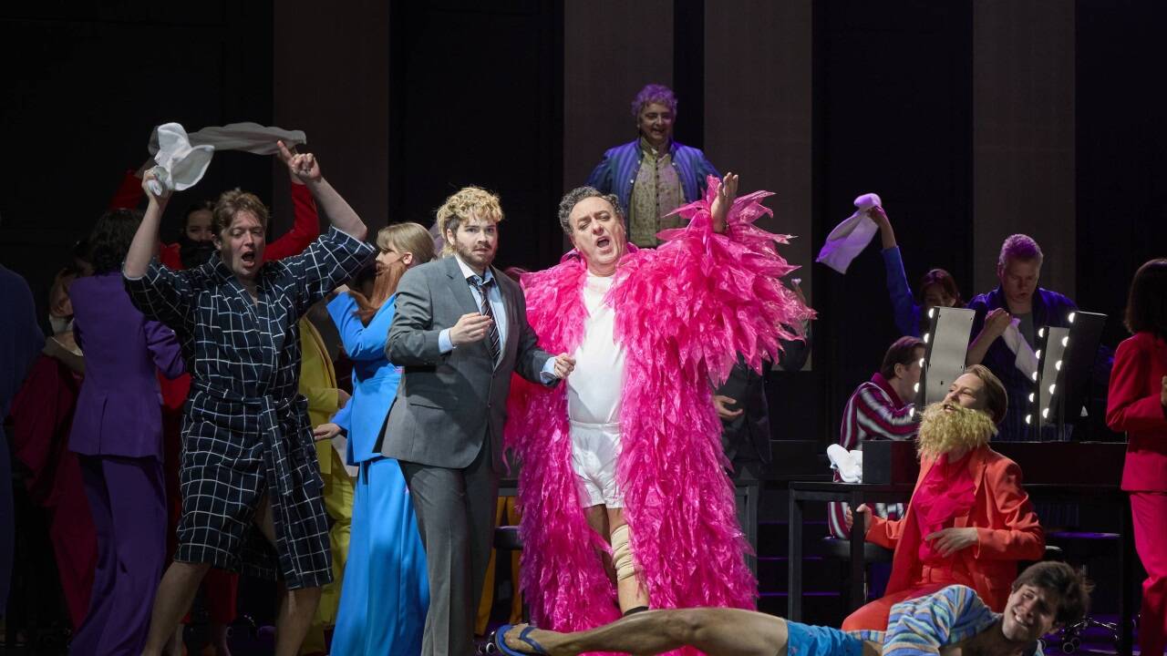 Lauranne Oliva (Lipi), Carlo Lepore (Kublai Khan), Christoph Wagner-Trenkwitz (Salieri), Arnold Schoenberg Chor Lauranne Oliva (Lipi), Carlo Lepore (Kublai Khan), Christoph Wagner-Trenkwitz (Salieri), Arnold Schoenberg Chor