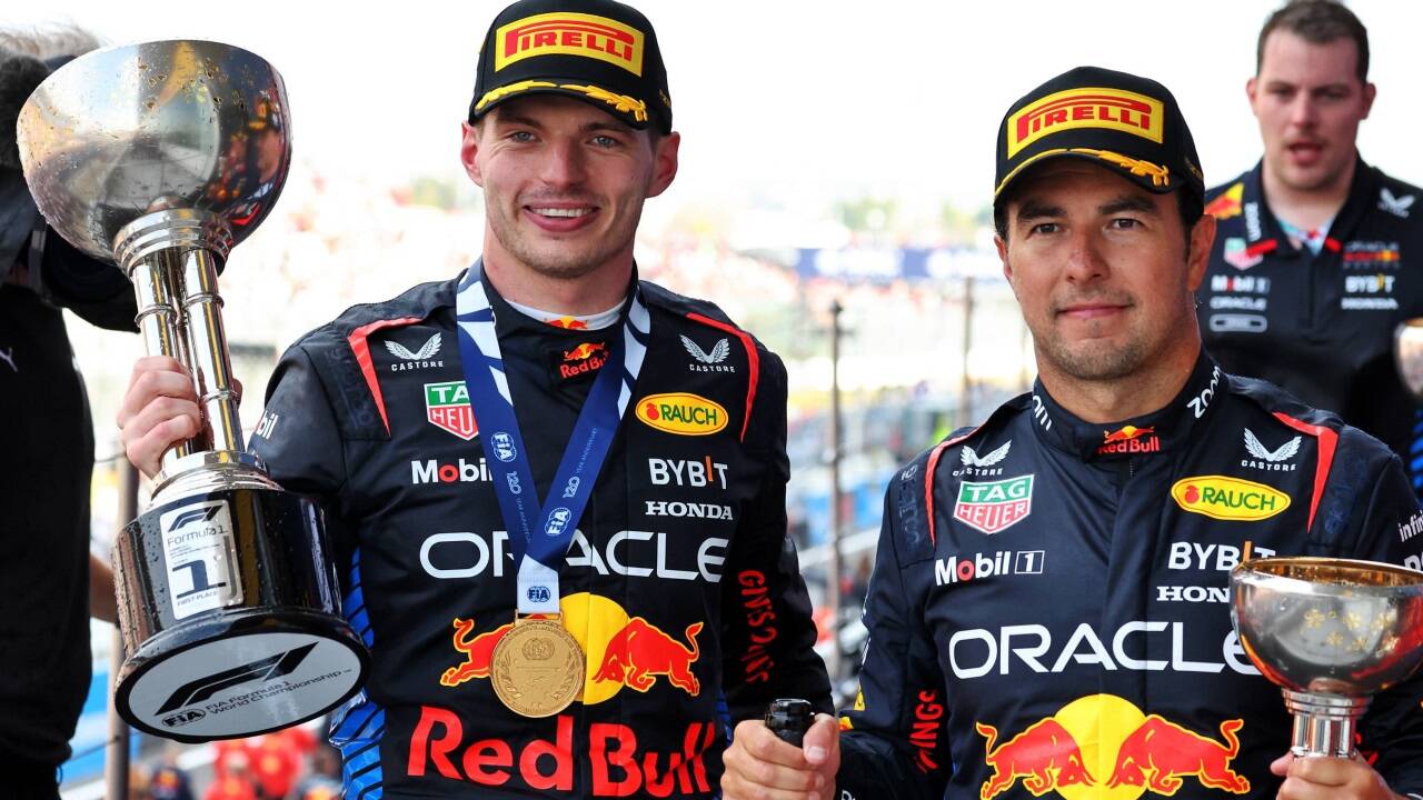 Max Verstappen (links) und Sergio Pérez durften jubeln. Max Verstappen (links) und Sergio Pérez durften jubeln.