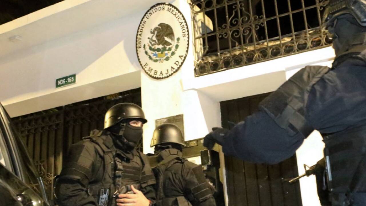 Einsatz bei der mexikanischen Botschaft in Quito 