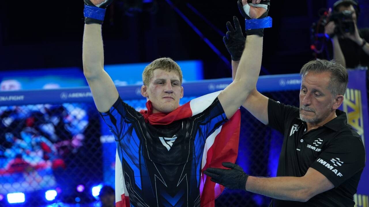 Nach WM-Gold sicherte sich Elias „No Time“ Erber auch Gold bei der Amateur-MMA-Europameisterschaft in Belgrad. 