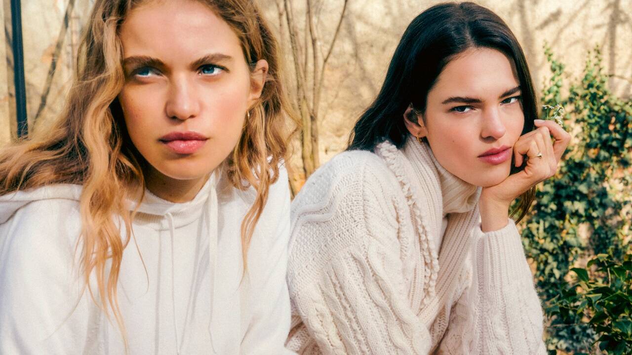 Make-up, das die natürliche Schönheit unterstützt, steht bei Quiet Luxury im Fokus. Make-up, das die natürliche Schönheit unterstützt, steht bei Quiet Luxury im Fokus.