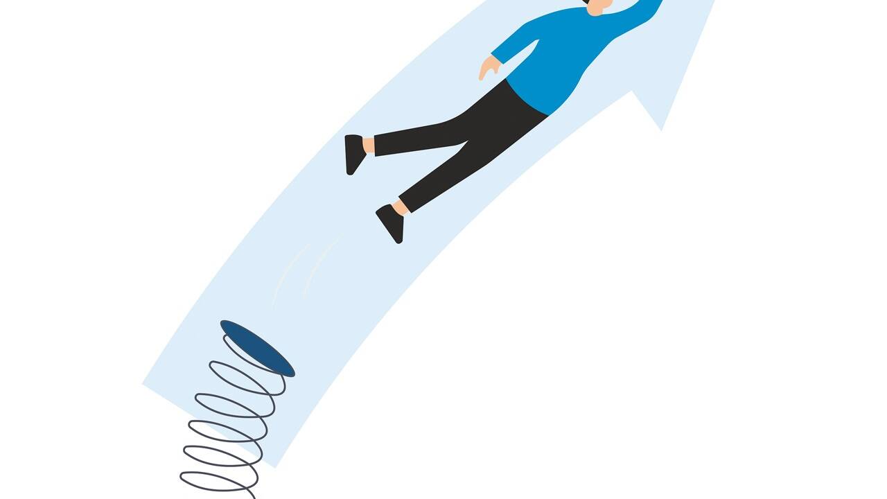Nach der Lehrabschlussprüfung hat man viele Möglichkeiten zur Weiterbildung, kann Werkmeisterschulen machen, auch die Ingenieurszertifizierung ist möglich. Man kann auch auf der FH Studien- und Lehrgänge besuchen oder sich selbstständig machen. Nach der Lehrabschlussprüfung hat man viele Möglichkeiten zur Weiterbildung, kann Werkmeisterschulen machen, auch die Ingenieurszertifizierung ist möglich. Man kann auch auf der FH Studien- und Lehrgänge besuchen oder sich selbstständig machen.