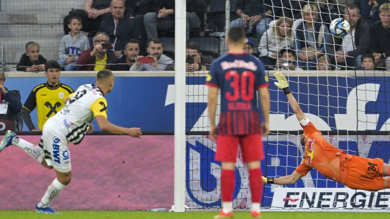 LASK-Stürmer Marin Ljubicic traf per Elfmeter und später auch noch zum 2:0 und 3:0. 